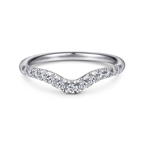 Curved 14K White Gold French Pave Diamond Wedding Band
